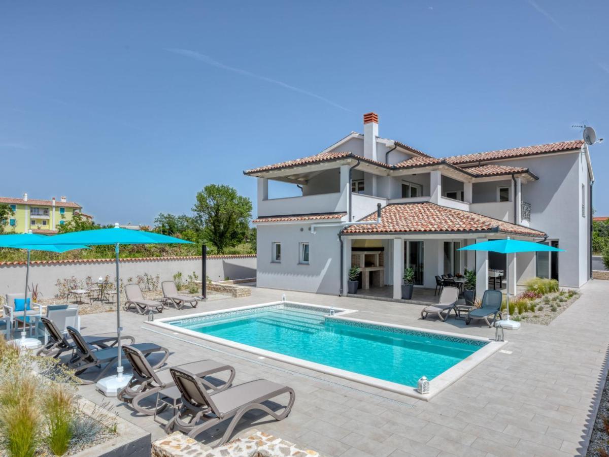 Villa Dream House By Interhome Пула Экстерьер фото